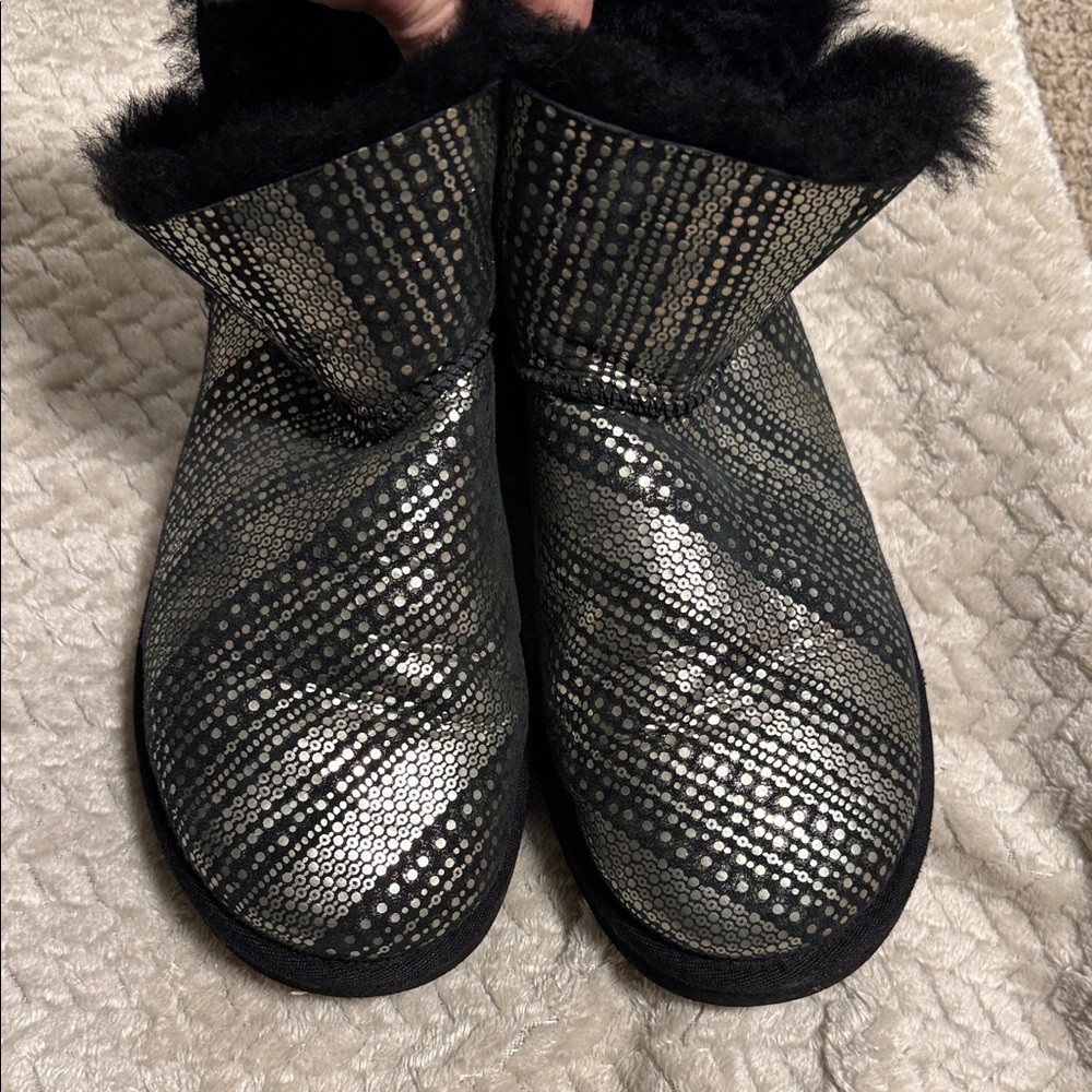 Ugg short bailey button style Black and Silver Women's Boots diamonds